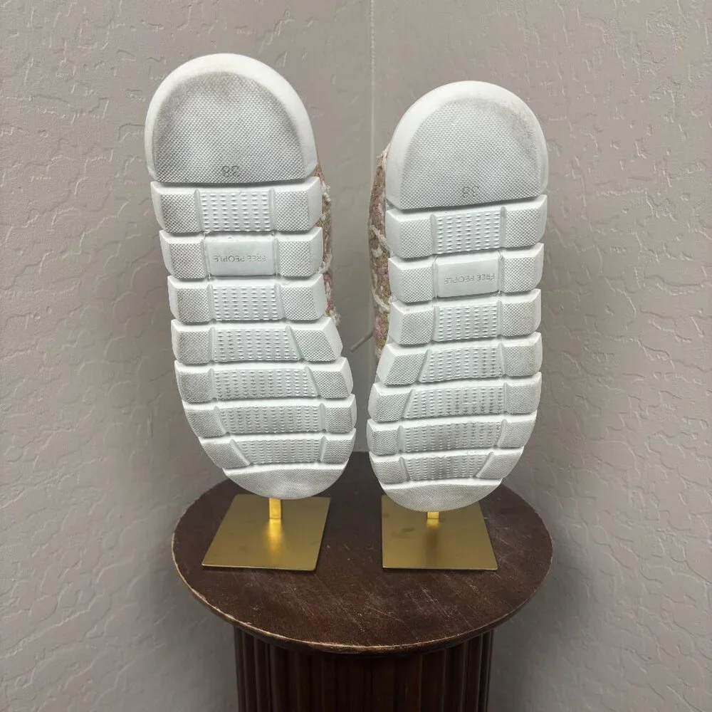 EUC - Free People -‎ Catch Me If You Can Sneaker